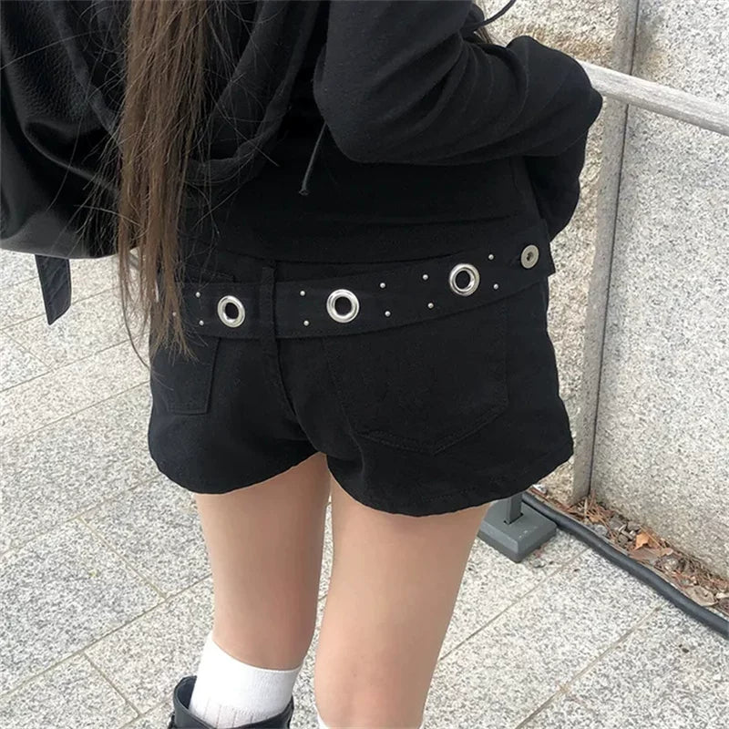 アイレットベルトデザインハイウエストショートパンツ