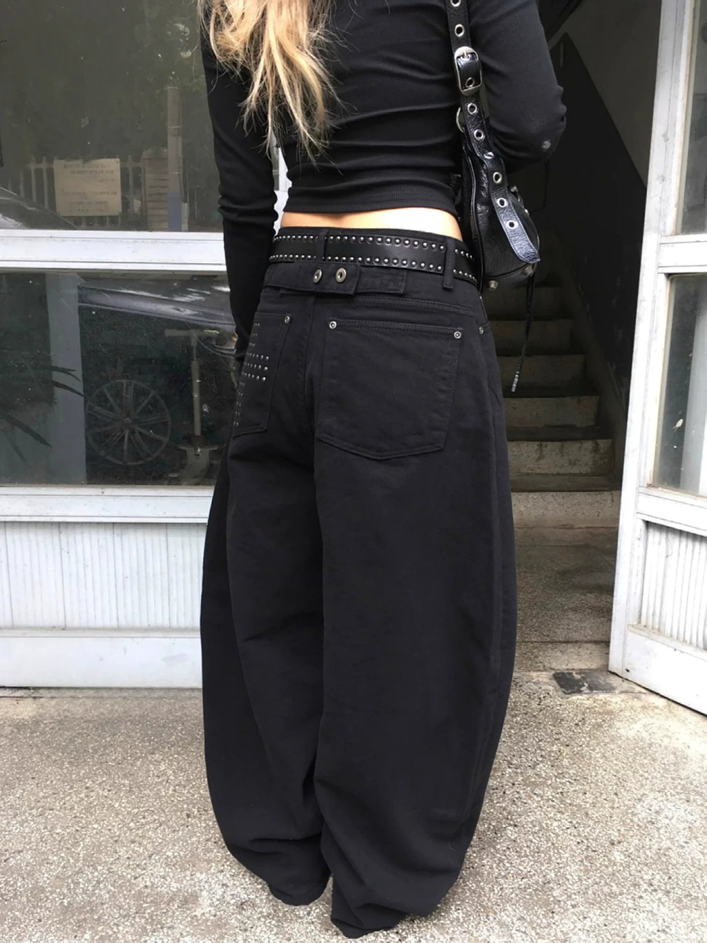 クロススタッズワイドバギーパンツ