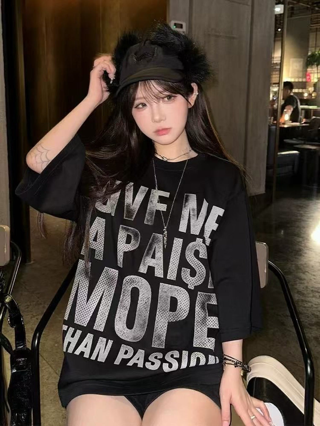 ビッグロゴグラフィックオーバーTシャツ