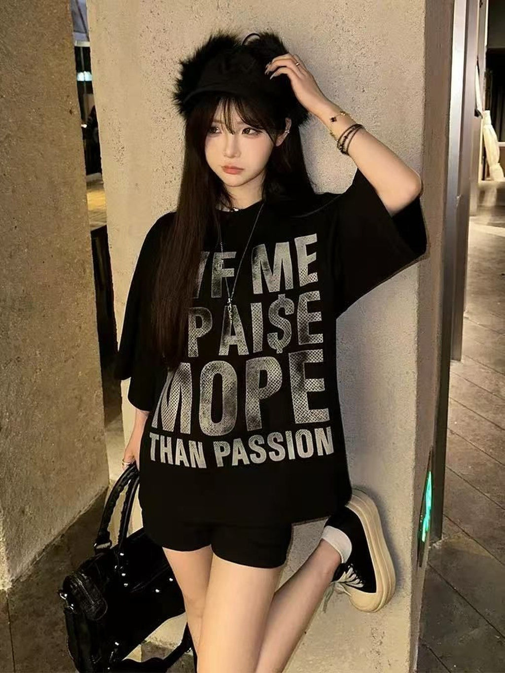 ビッグロゴグラフィックオーバーTシャツ